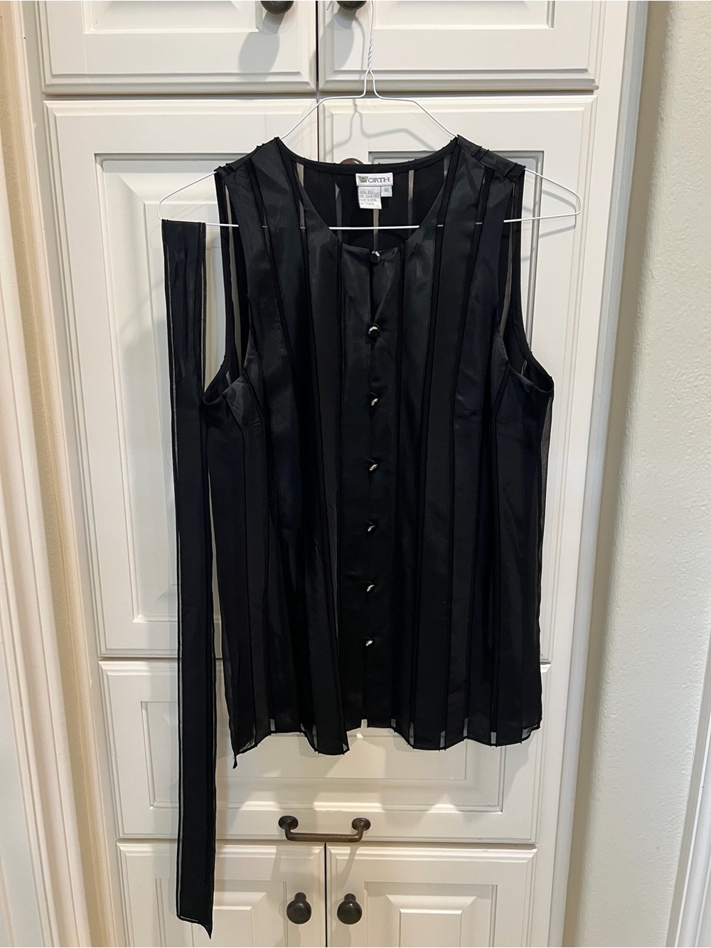 Worth Black Sleeveless Button-Front Silk Top